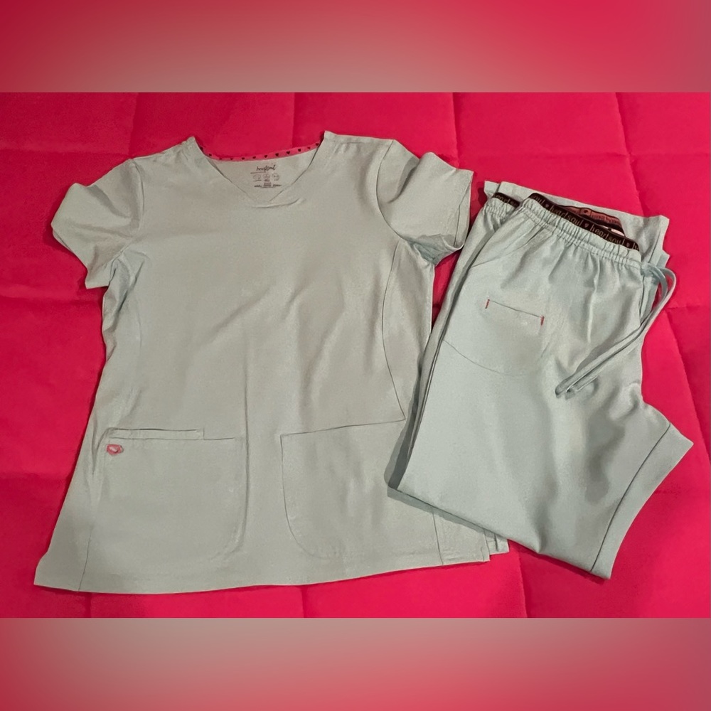 Women’s Heart Soul mint scrub set, size M top and PL pants.
